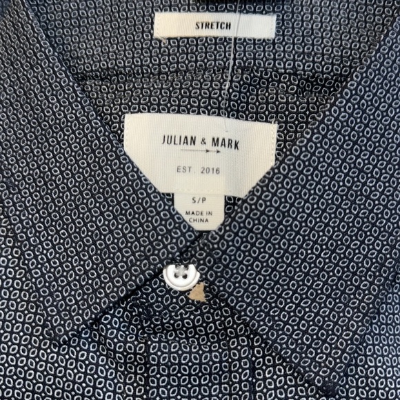 New
JULIAN &‎ MARK
Soft Textured Slub Shirt - Picture 4 of 5